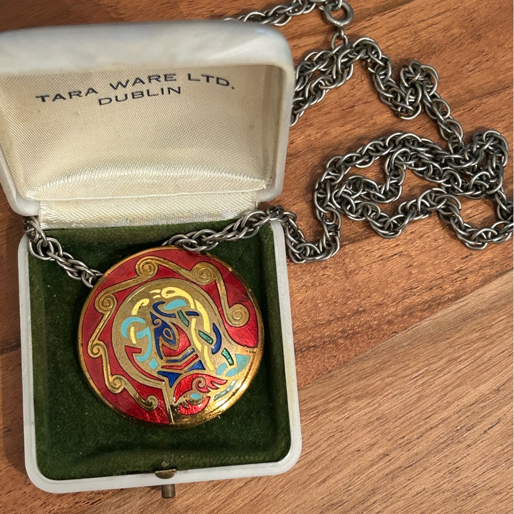Vintage Antique Tara Ware Dublin Brooch Pin‎ Necklace Jewelry Pendant Colorful